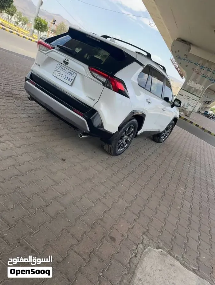 Toyota Rav 4 2024 photo 3