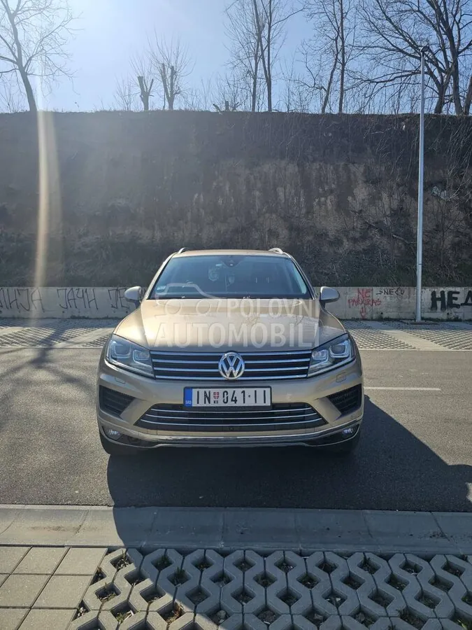 Volkswagen Touareg 2015 photo 2