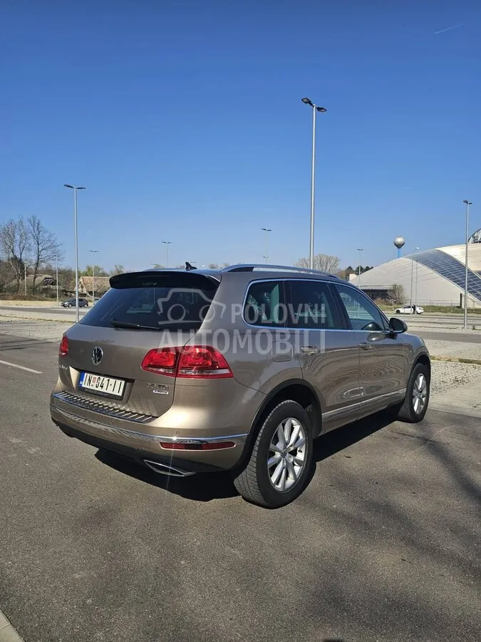 Volkswagen Touareg 2015 photo 5