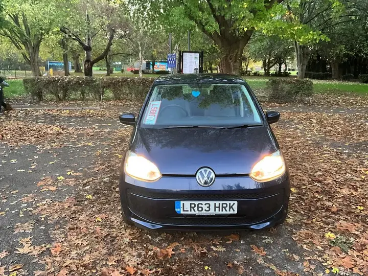 Volkswagen Up 2013 photo 2