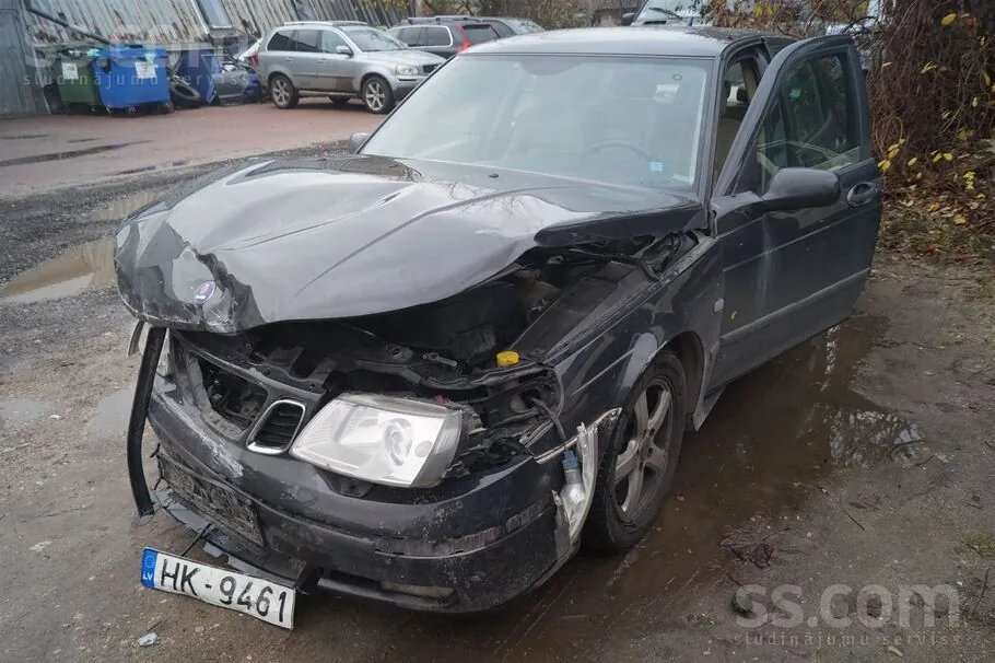 Saab 9-5 2003 photo 2
