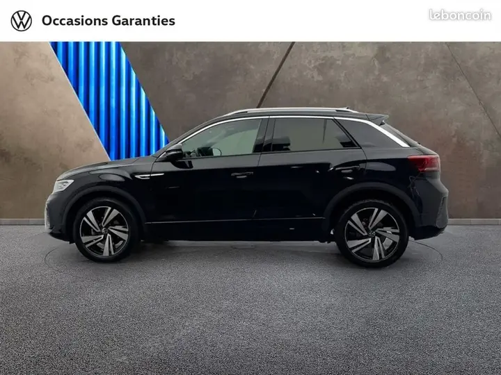 Volkswagen T-Roc 2023 photo 2