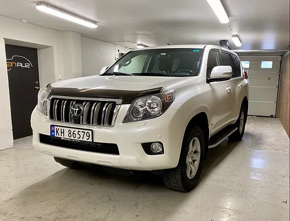 Toyota Land Cruiser 2012 photo 3