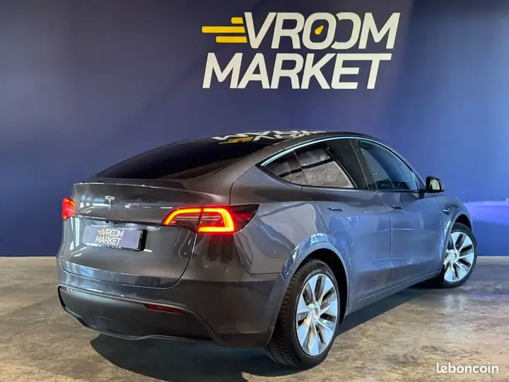 Tesla Model Y 2023 photo 5