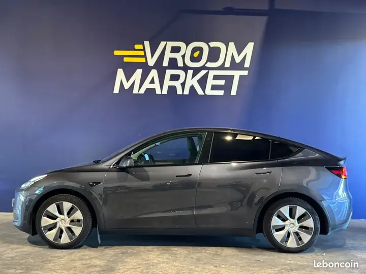 Tesla Model Y 2023 photo 3