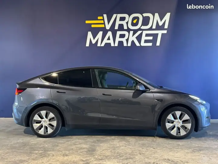 Tesla Model Y 2023 photo 4