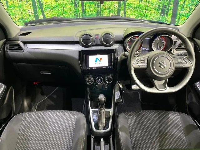 Suzuki Swift Hybrid Rs 2017 photo 2