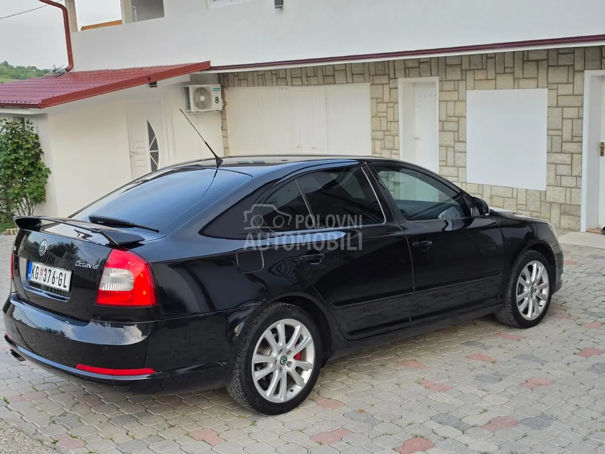 Skoda Octavia 2009 photo 2