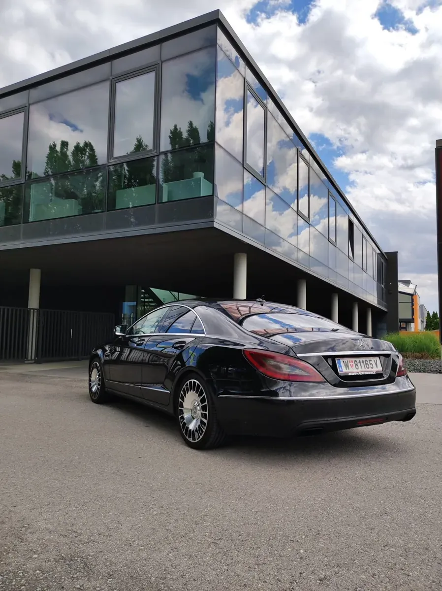 Mercedes-Benz Cls-Class