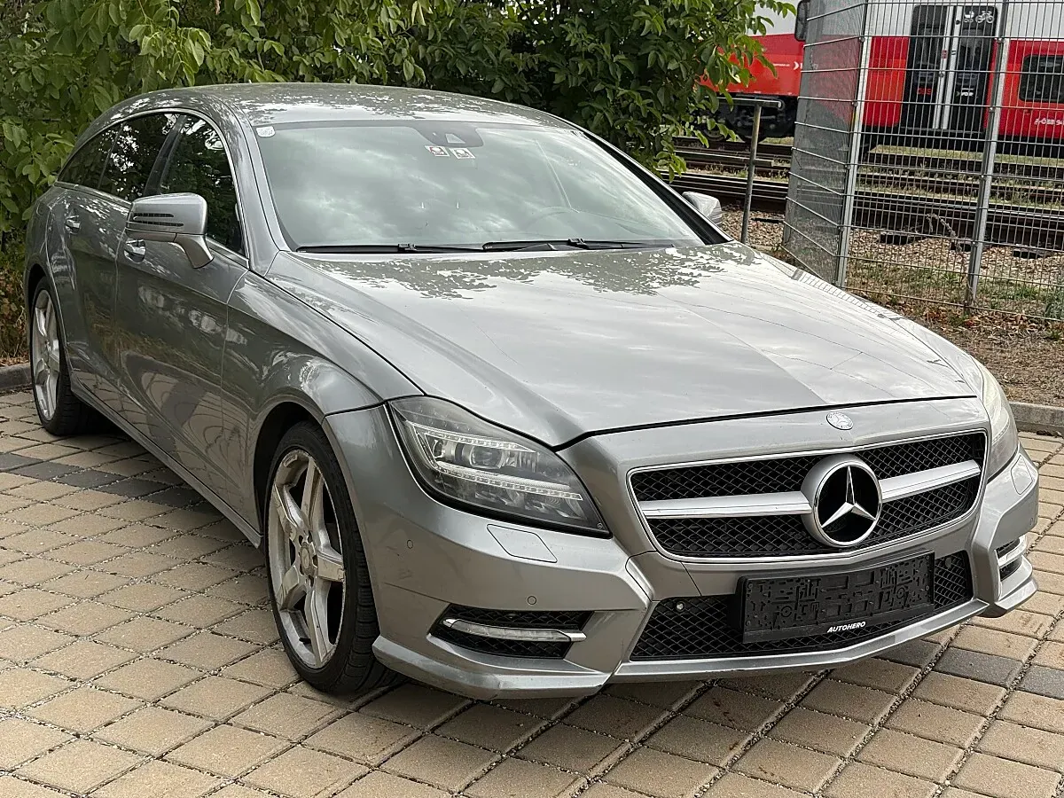 Mercedes-Benz Cls-Class 2012 photo 2