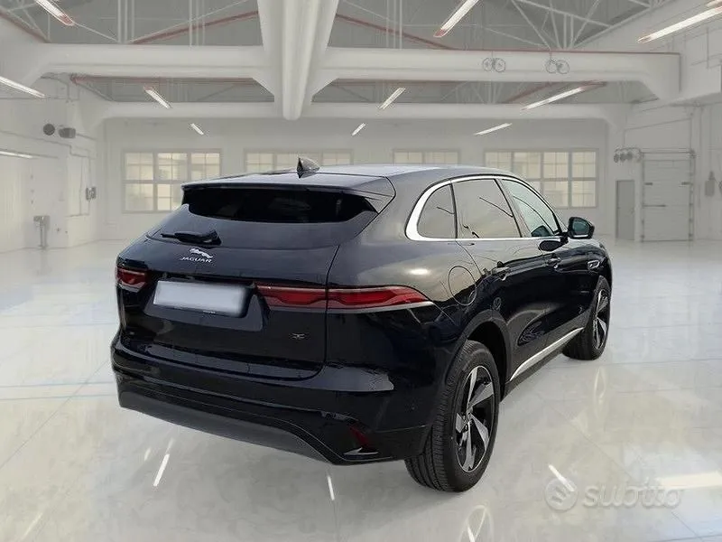 Jaguar F-Pace 2024 photo 4