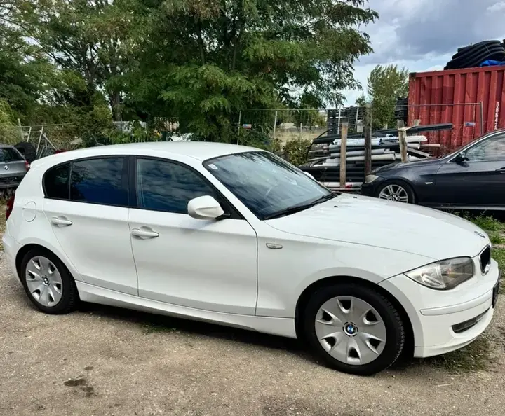 BMW 1Er 2009 photo 2