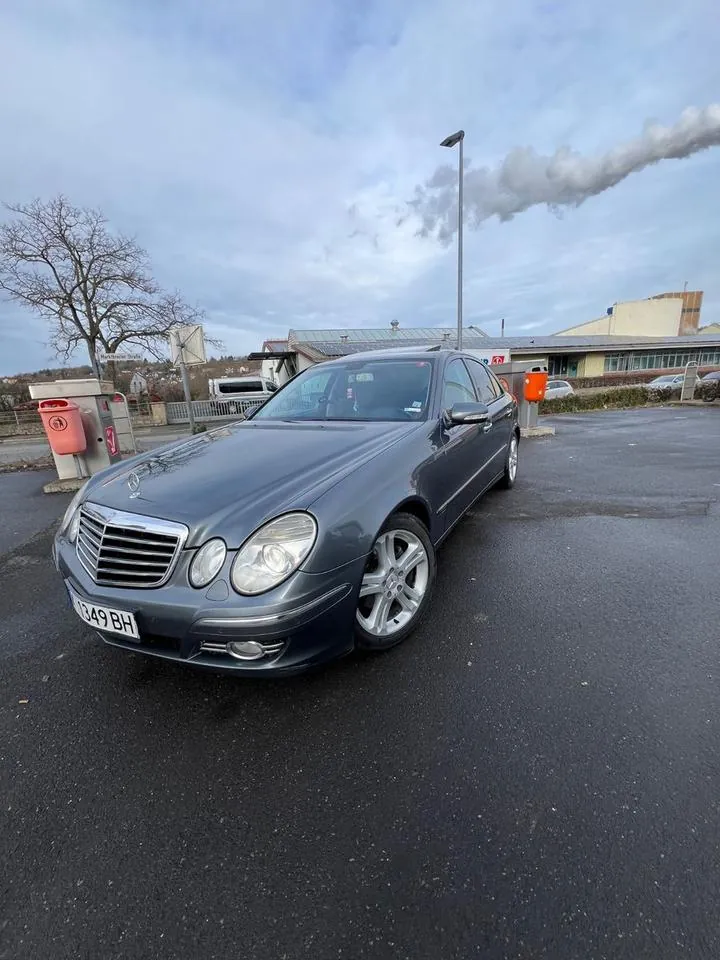 Mercedes-Benz E 320