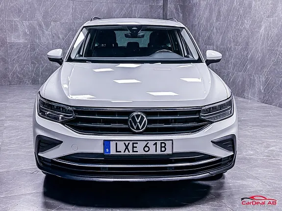 Volkswagen Tiguan 2022 photo 2