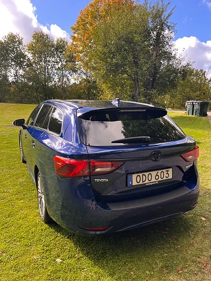 Toyota Avensis 2016 photo 4