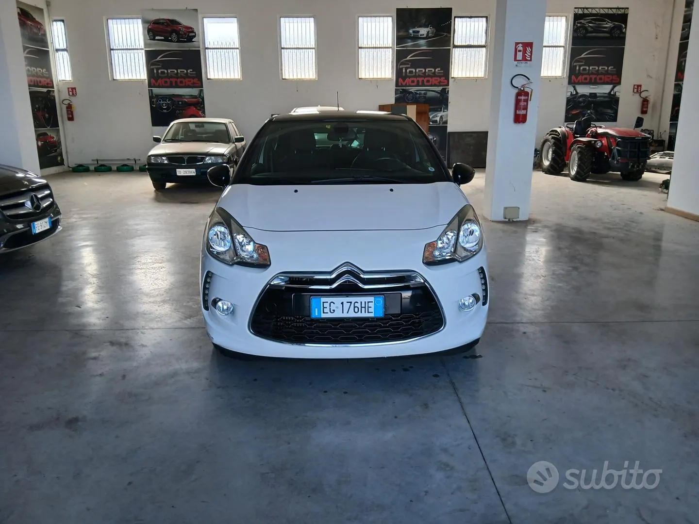 DS Automobiles Ds 3 2011 photo 3