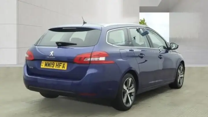 Peugeot 308 2019 photo 2