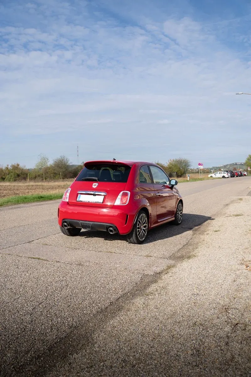 Abarth 500 2009 photo 3