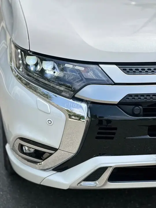 Mitsubishi Outlander 2023 photo 4