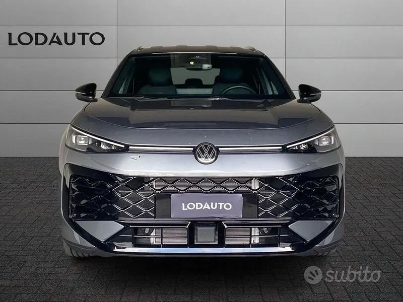 Volkswagen T-Roc 2026 photo 2