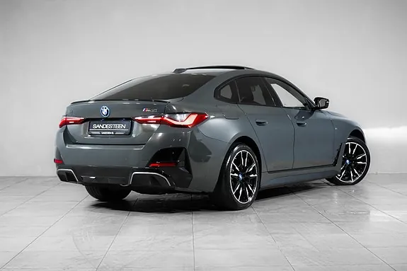 BMW I4 2023 photo 4