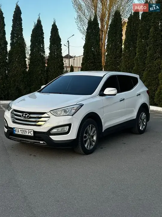 Hyundai Santa Fe 2013 photo 2