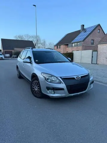 Hyundai I30 2010 photo 3