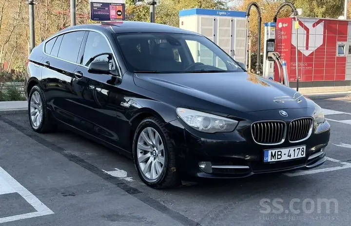 BMW 530D 2009 photo 2