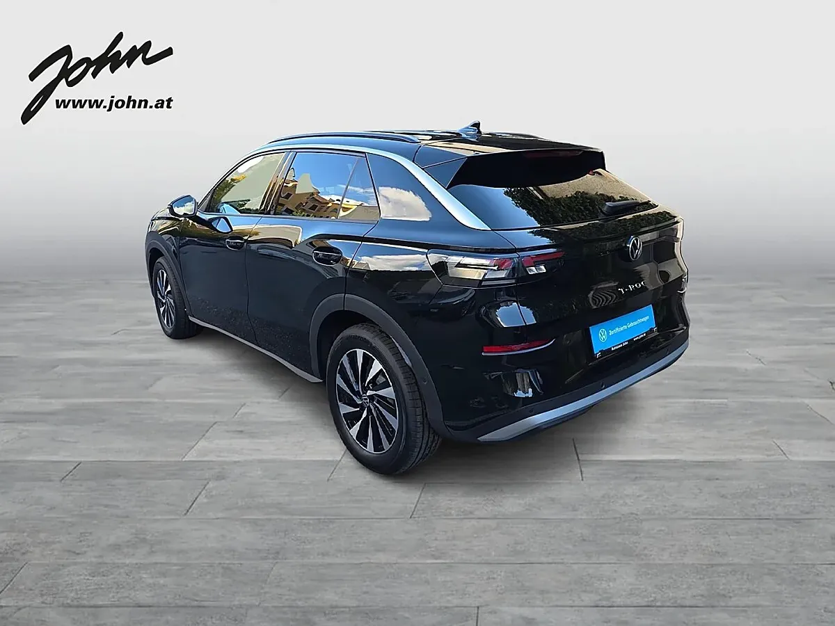 Volkswagen T-Roc 2026 photo 2