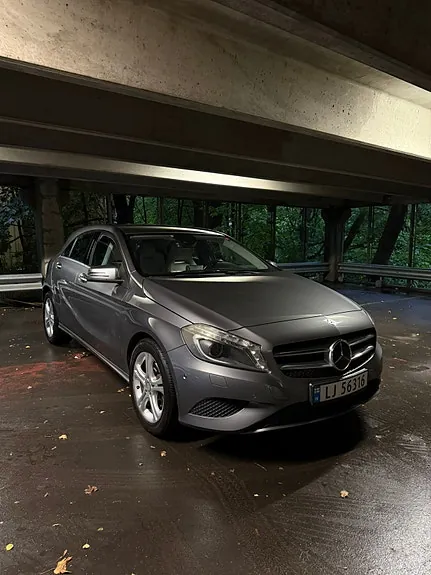 Mercedes-Benz A180 2014 photo 2