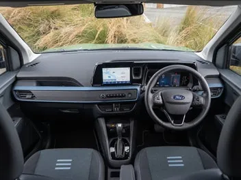 Ford Transit 2025 photo 3