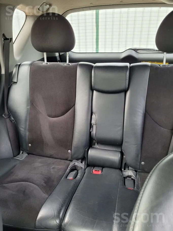 Toyota Rav4 2010 photo 3