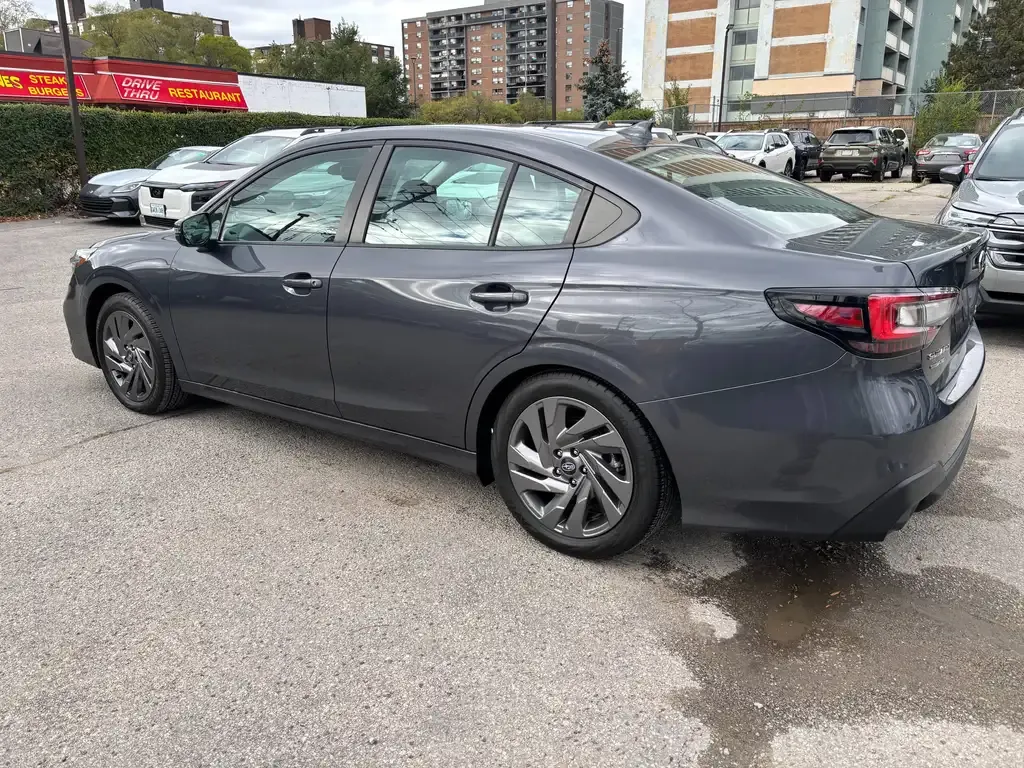 Subaru Legacy 2024 photo 3
