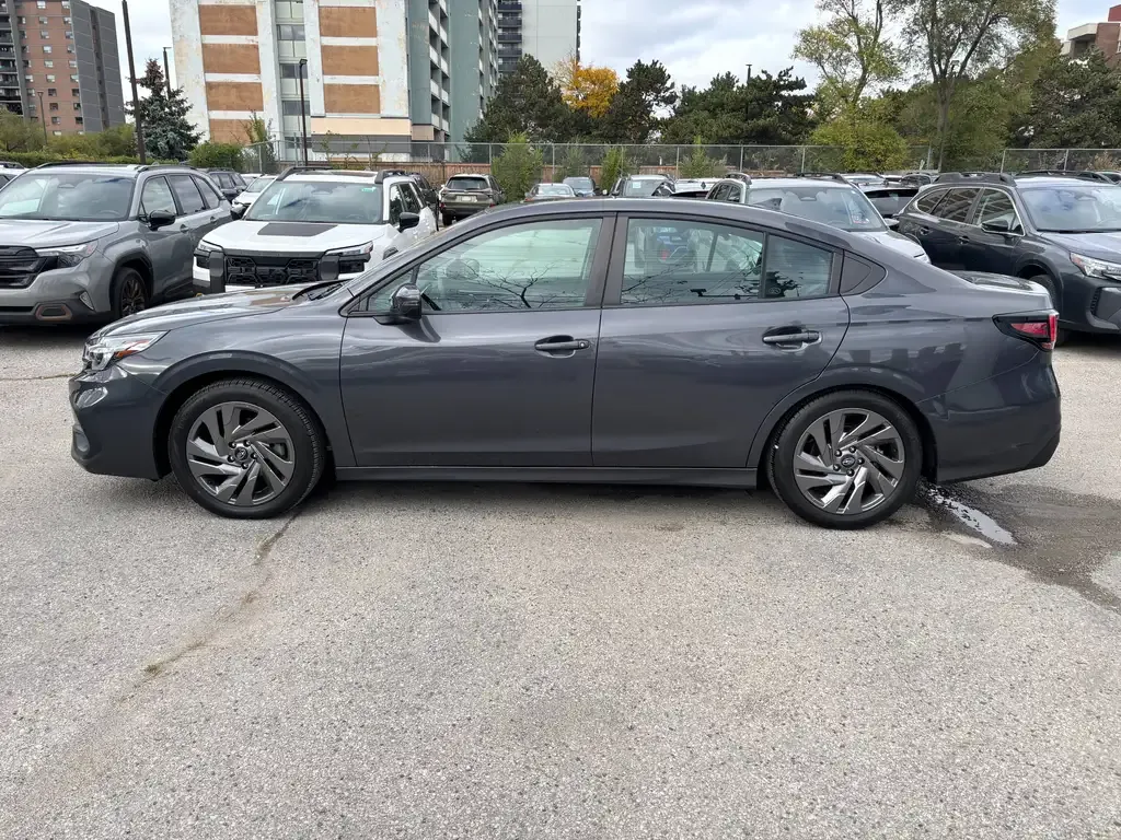 Subaru Legacy 2024 photo 2