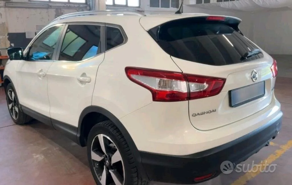 Nissan Qashqai 2015 photo 4