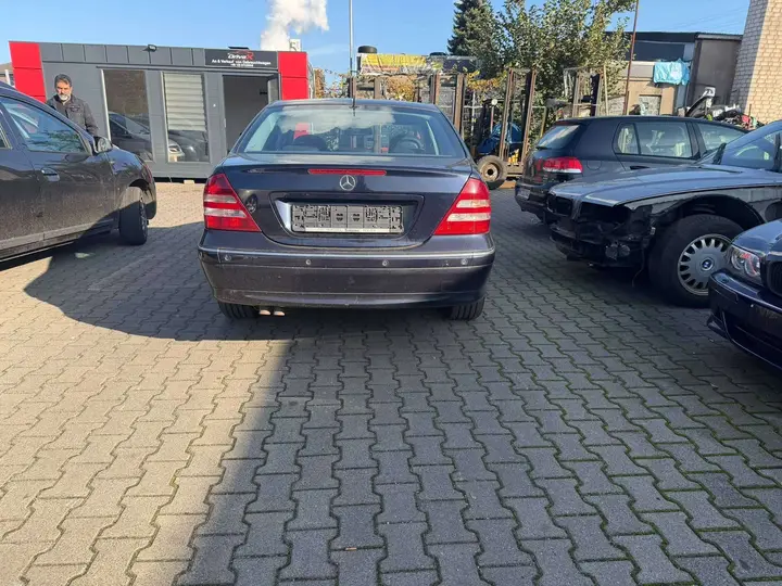 Mercedes-Benz C-Class 2006 photo 4
