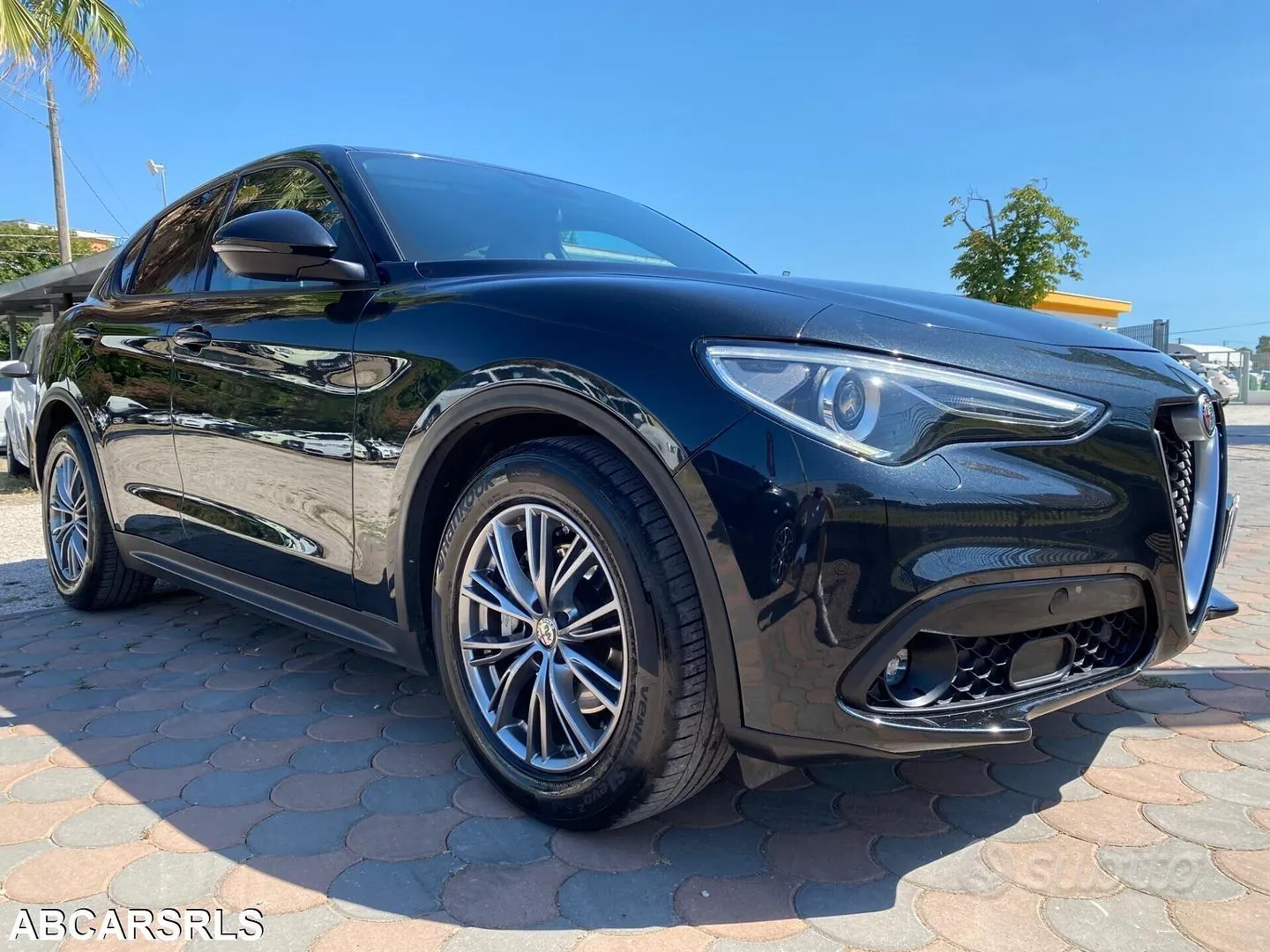Alfa Romeo Stelvio 2018 photo 2
