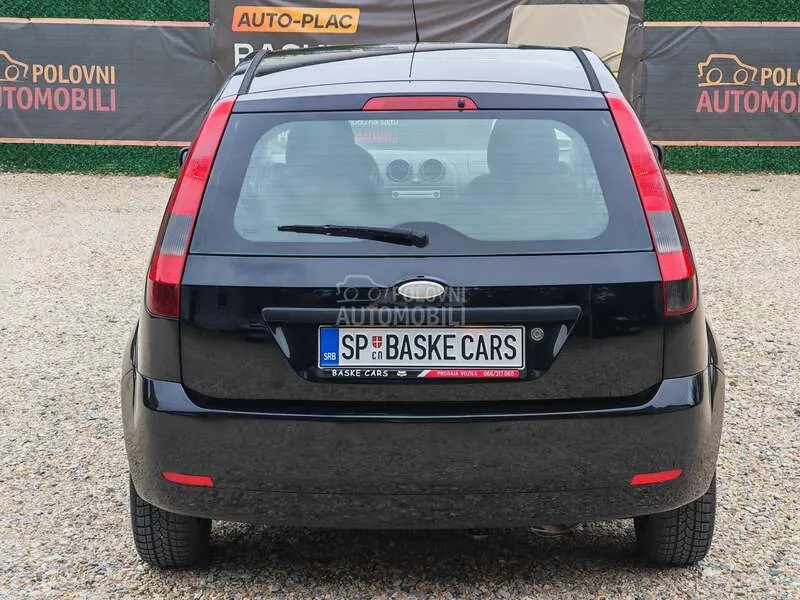 Ford Fiesta 2004 photo 5