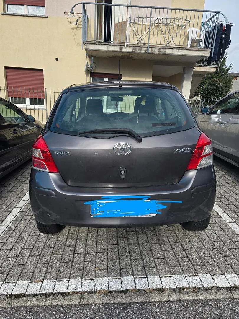 Toyota Yaris 2010 photo 5