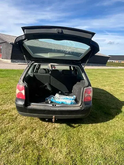 Volkswagen Passat 2003 photo 4