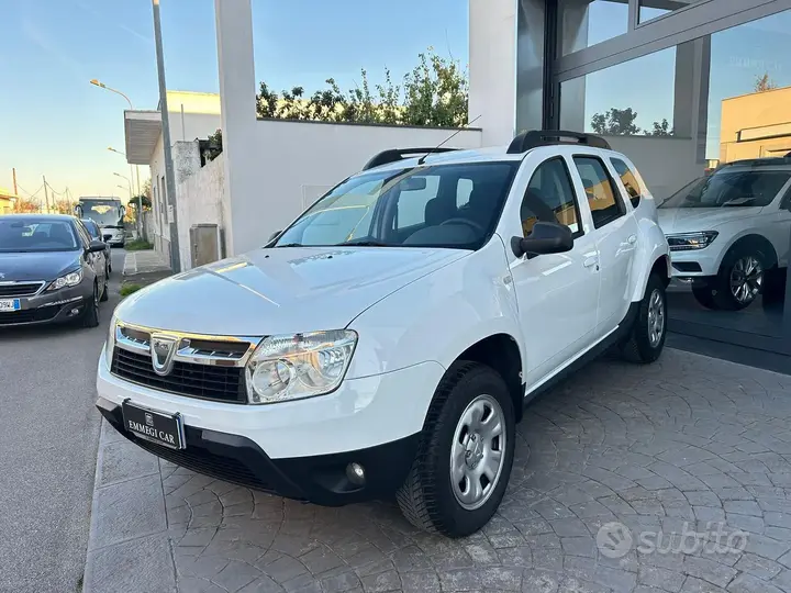 Dacia Duster 2012 photo 3