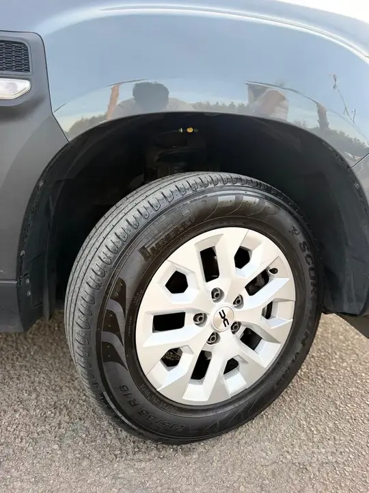 Dacia Duster 2024 photo 3