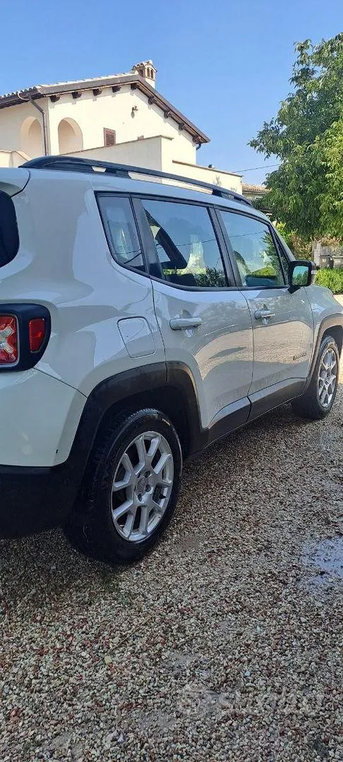 Jeep Renegade 2019 photo 3