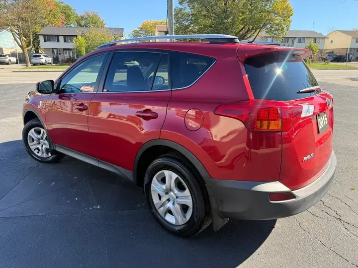 Toyota Rav4 2015 photo 5