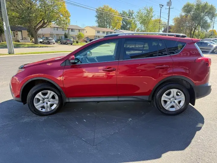 Toyota Rav4 2015 photo 4
