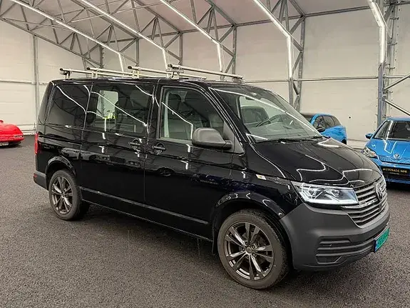 Volkswagen Transporter 2022 photo 3