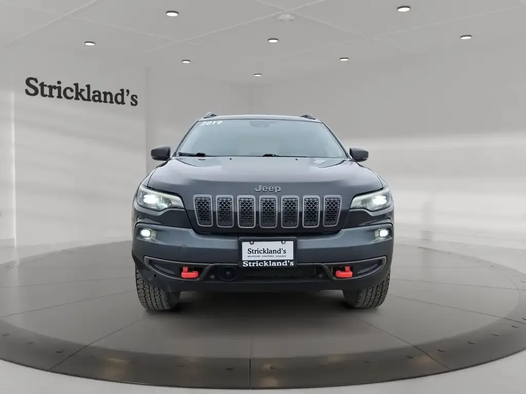 Jeep Cherokee 2019 photo 2