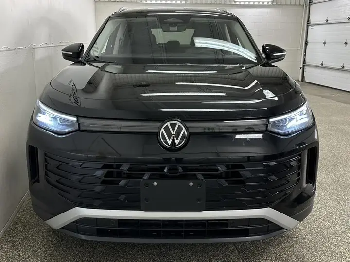Volkswagen Tiguan 2026 photo 2