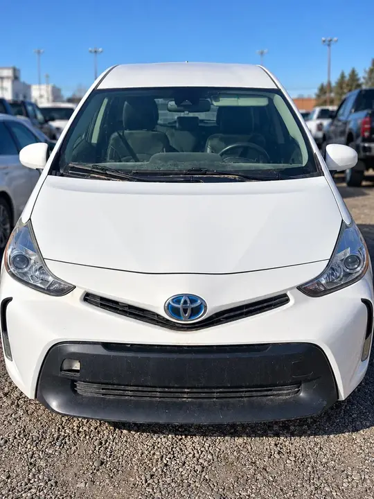Toyota Prius V