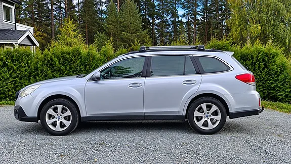 Subaru Outback 2013 photo 5